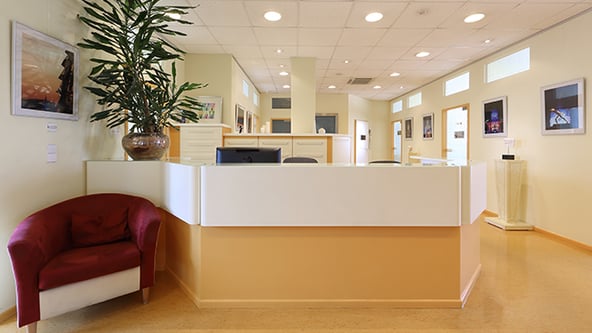 establish-professional-financial-services-office.png